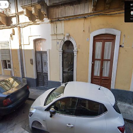 Kasa Erika Apartment Катания Екстериор снимка